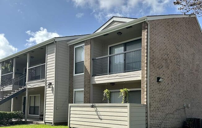 Fairway Square Apartments