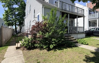 15 LAWN AVE