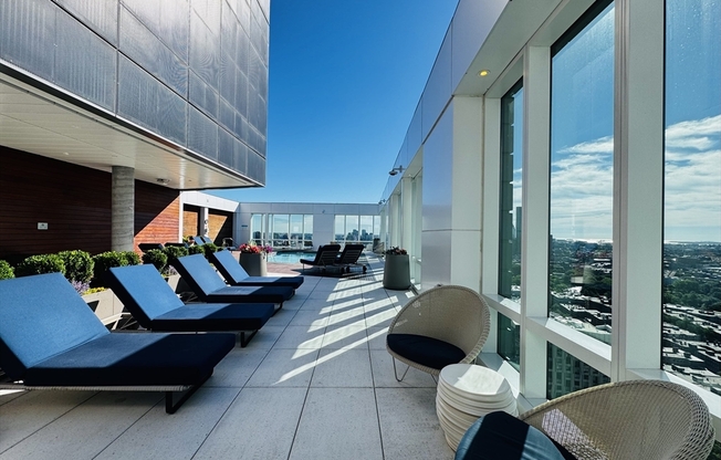 1 bed, 1 bath, 815 sqft, $5,500, Unit 27H
