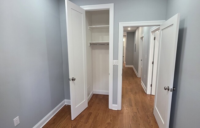 511 BAY RDG PKWY