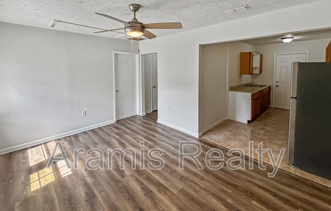 246 ROSSER ST SE