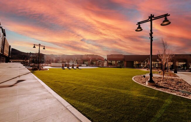 Studio, 1 bath, 300 sqft, $1,399, Unit 1-221