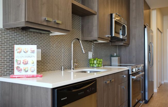 1 bed, 1 bath, 556 sqft, $2,699, Unit 517