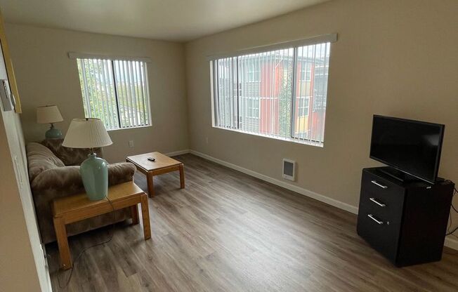 1 bed, 1 bath, 410 sqft, $1,450, Unit 306