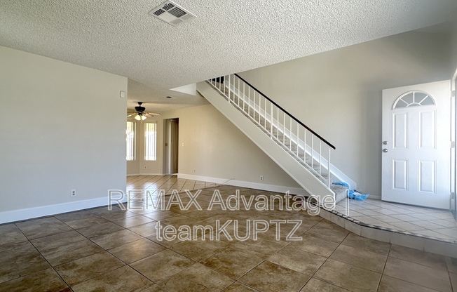 8653 CATALONIA DR