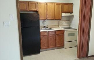 Studio, 1 bath, 350 sqft, $740, Unit 4300 Wyndsor Terrace Building 3 #24