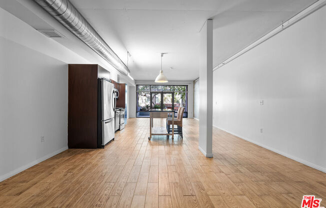 1 bed, 1 bath, 1,030 sqft, $2,800, Unit 405