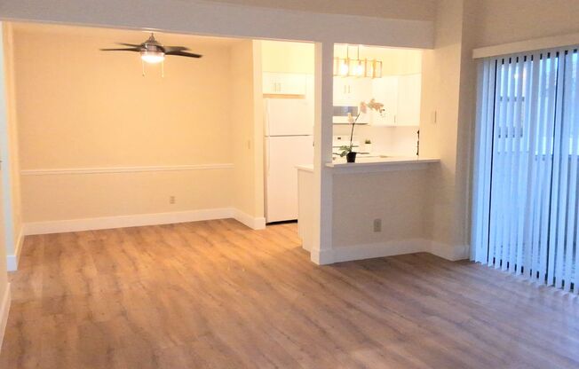 1/1 Second Floor Remodeled Condo X Rent In Winter Park in front of Full Sail and close to UCF, Rollins College and Valencia College.