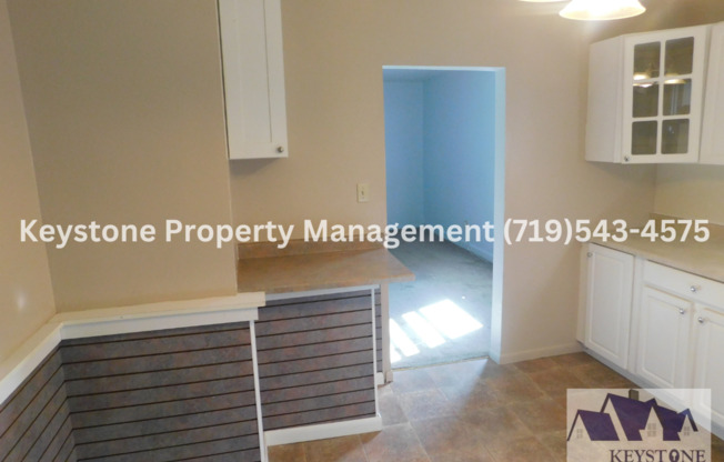 $450 OFF - Move In Special!  2nd Floor Apartment with Interior Entrance - 2 Bed/ 1 Bath -  $900/$900