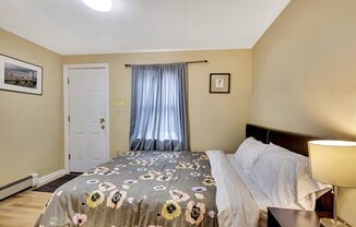 2 beds, 2 baths, 712 sqft, $3,950, Unit -