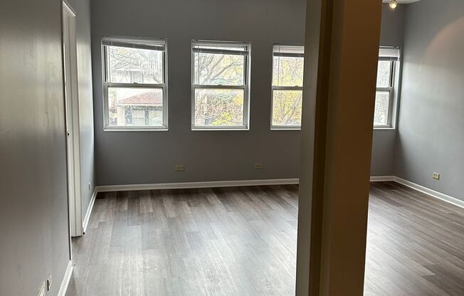 2302 W. Touhy