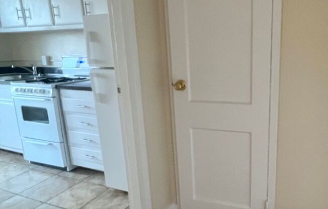 1 bed, 1 bath, 538 sqft, $995, Unit 1023