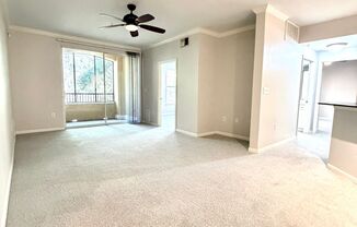 3 beds, 2 baths, $1,950, Unit UNIT 1724