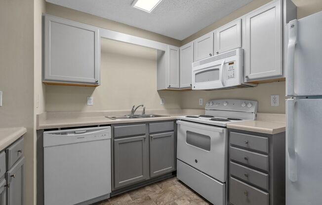 2 beds, 2 baths, $1,395, Unit 3703-F