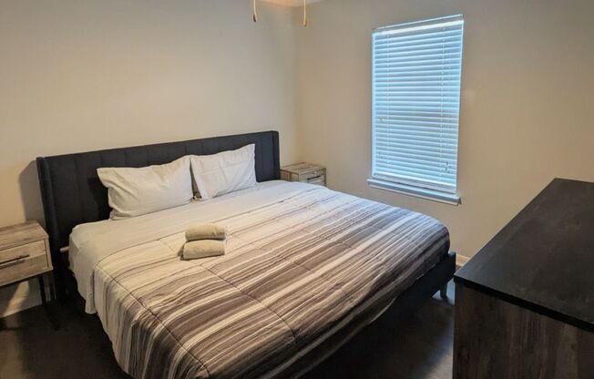 3 beds, 3 baths, 849 sqft, $1,785, Unit 123