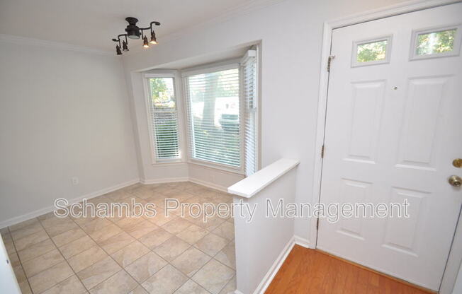 240 BEECHTREE DR
