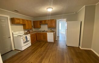 2 beds, 1 bath, $725