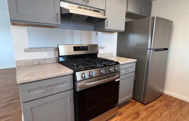 1 bed, 1 bath, 734 sqft, $2,100, Unit 19