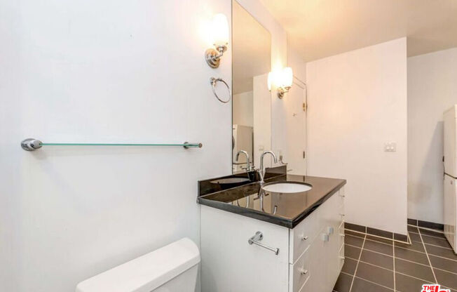 Studio, 1 bath, 790 sqft, $2,500, Unit 2212