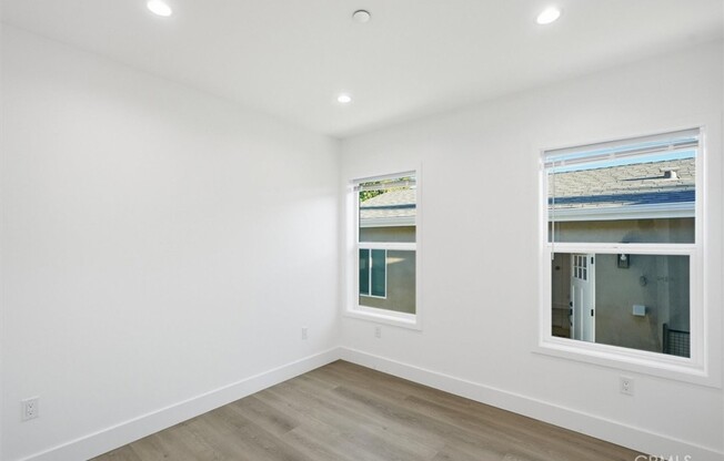 14014 1/2 HUBBARD ST