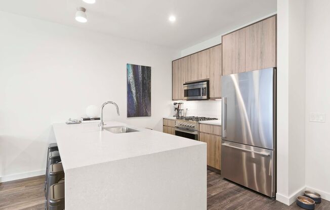 1 bed, 1 bath, 744 sqft, $2,595, Unit 510