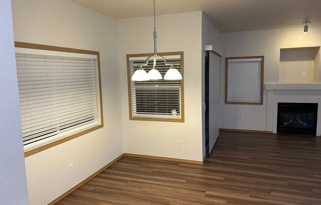 3 Bed, 2 Bath Condo with in Cascade-Fairwood neighborhood of Renton, $2,925/month.