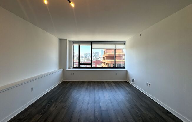 260 King St