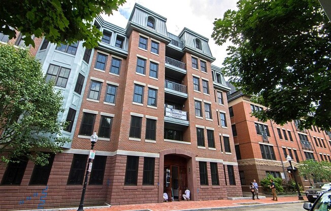 2 beds, 2 baths, 1,236 sqft, $5,300, Unit 503