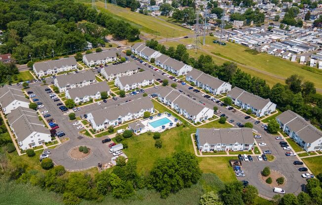 2 beds, 2 baths, 1,092 sqft, $2,850, Unit 1612