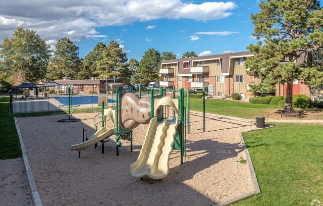 2 beds, 1 bath, 950 sqft, $1,050, Unit 3021-108