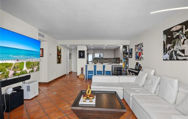2 beds, 2 baths, $3,000, Unit # 1204
