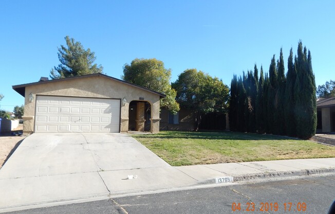 3 bedroom/ 2 bath Home On Green Tree Golf Course