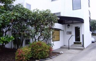 Robin Apartments