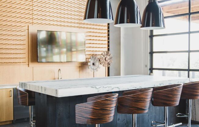 lobby sink with tv and island for guests