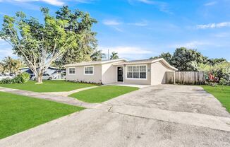 1106 NW 15 Ct