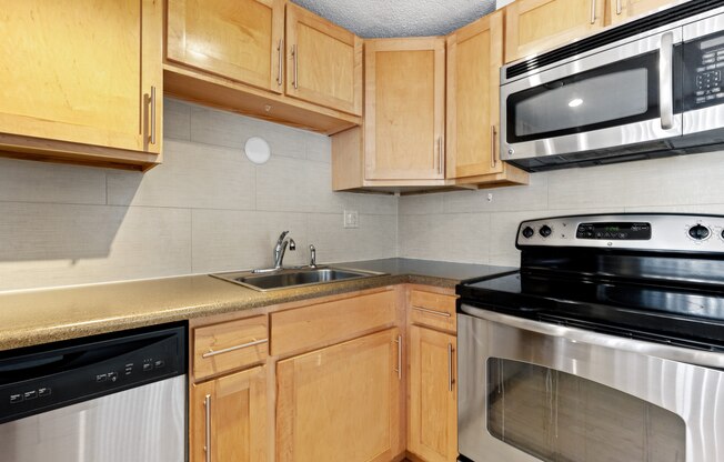 Lincoln Park Apartments