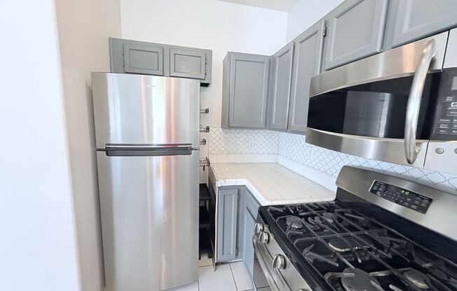 Charming 2 bedroom single story townhome