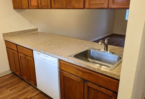 1 bed, 1 bath, 650 sqft, $1,200, Unit 04