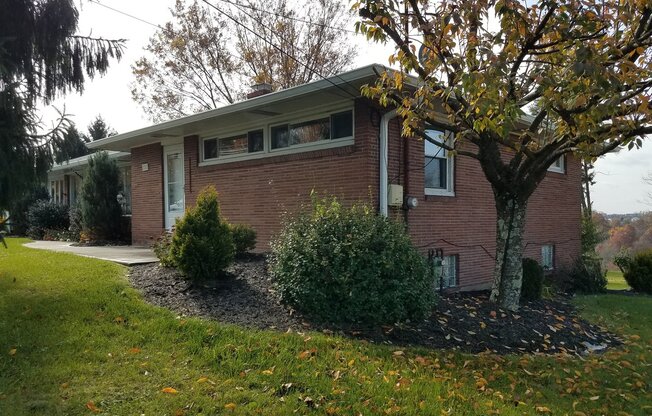 Spacious 3BR/2.5BA Home with Modern Amenities - Ready August 10th! - Montour Area School District