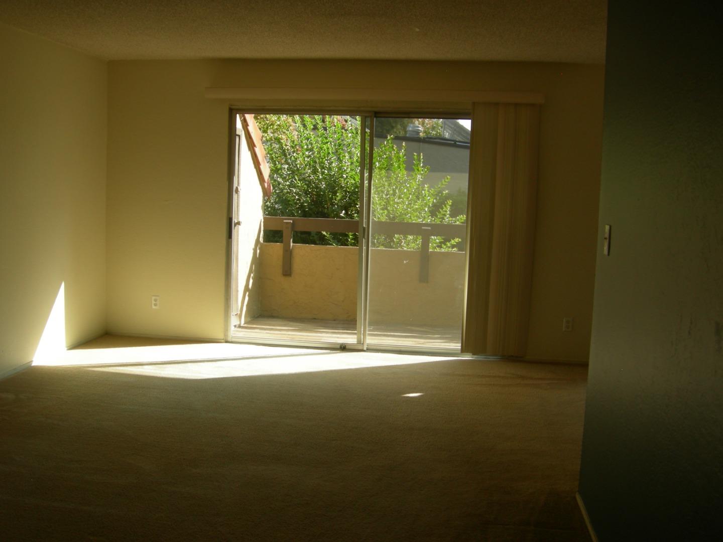 310 Tradewinds Dr #3