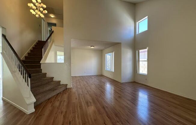 ozy 2-story single-family hom