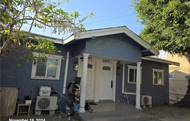 2011 ARLINGTON AVE