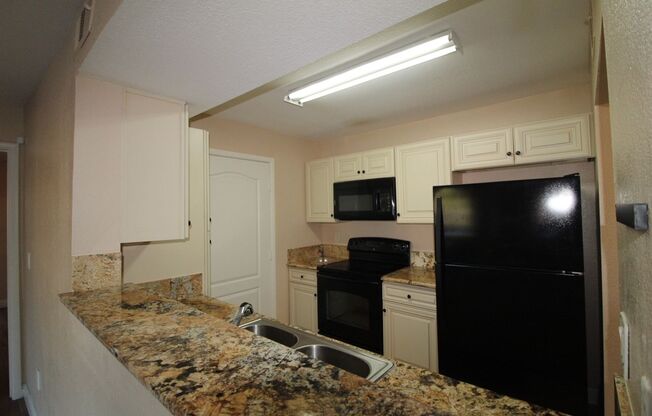 2 beds, 2 baths, $1,495, Unit #1031