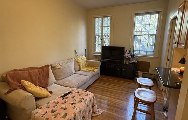 97 W CEDAR ST