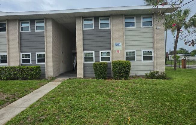 LAS PALMAS AT SAND LAKE CONDO