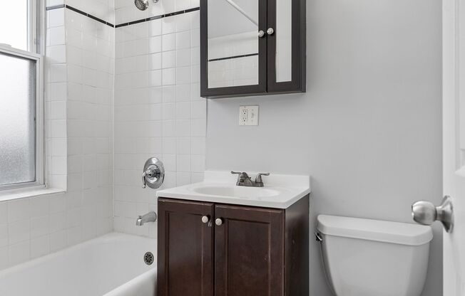 Studio, 1 bath, 278 sqft, $1,375, Unit 412