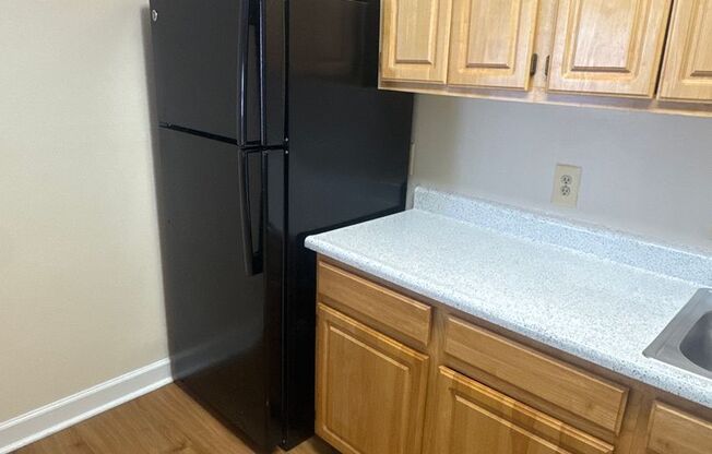 3 beds, 2 baths, 1,300 sqft, $2,100, Unit 3335 #202