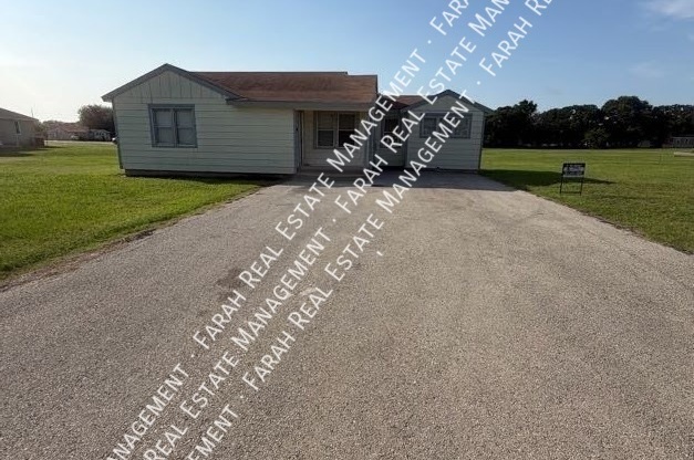 5400 FARAH PL