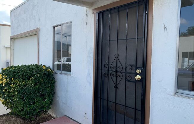 Garden Apartments - 932