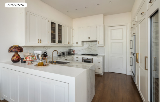 4 beds, 4.5 baths, 3,951 sqft, $49,500, Unit PH77A